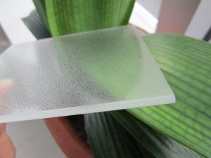 Tsawg Hlau Diffuse Iav